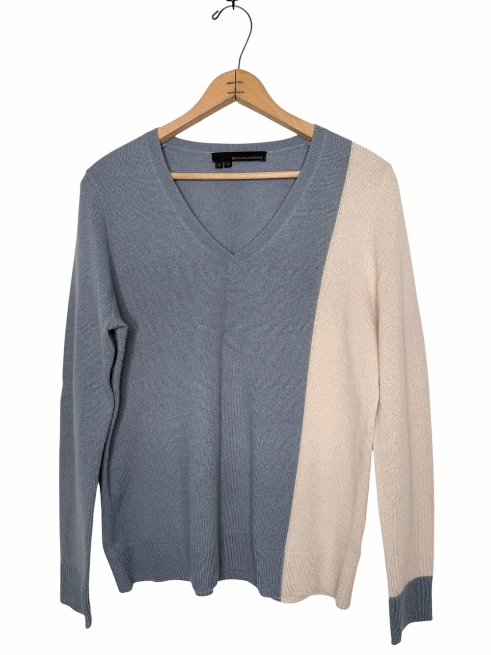 360 Cashmere Color Block Gray and Cream Cashmere V-neck Sweater Size Medium